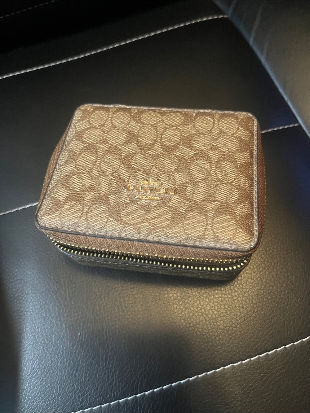 Coach Signature Canvas Travel Jewelry Box – Zip Around Organizer